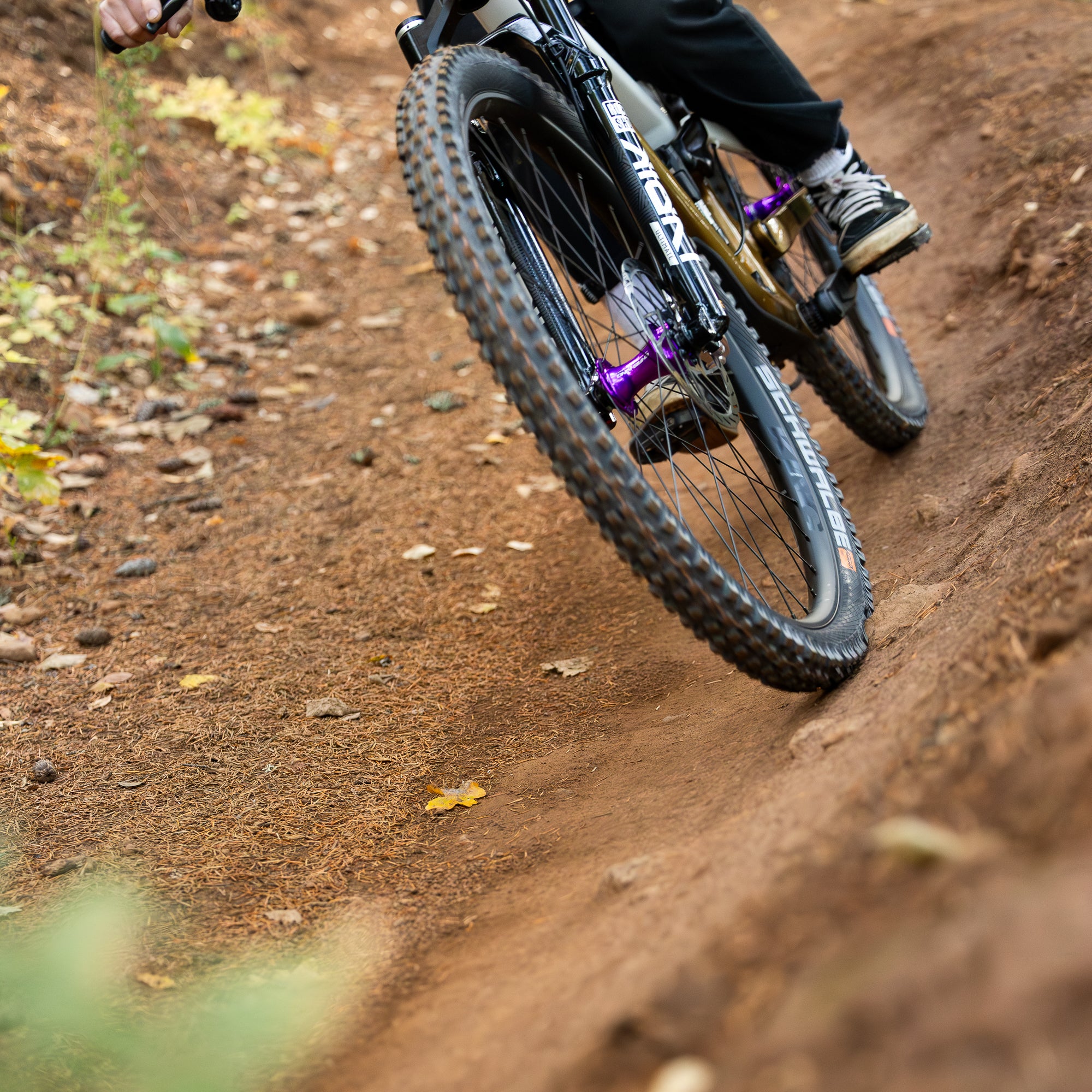 Chris King MTN30 AL MX Boost Centerlock - Image 8